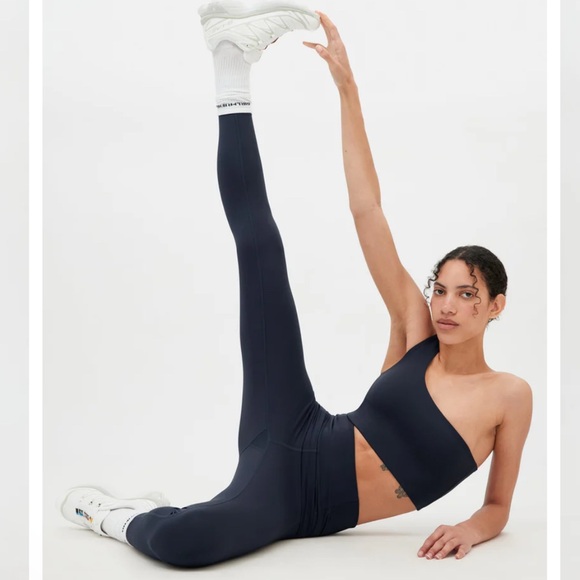 Girlfriend Collective Navy Leggings - Picture 1 of 10